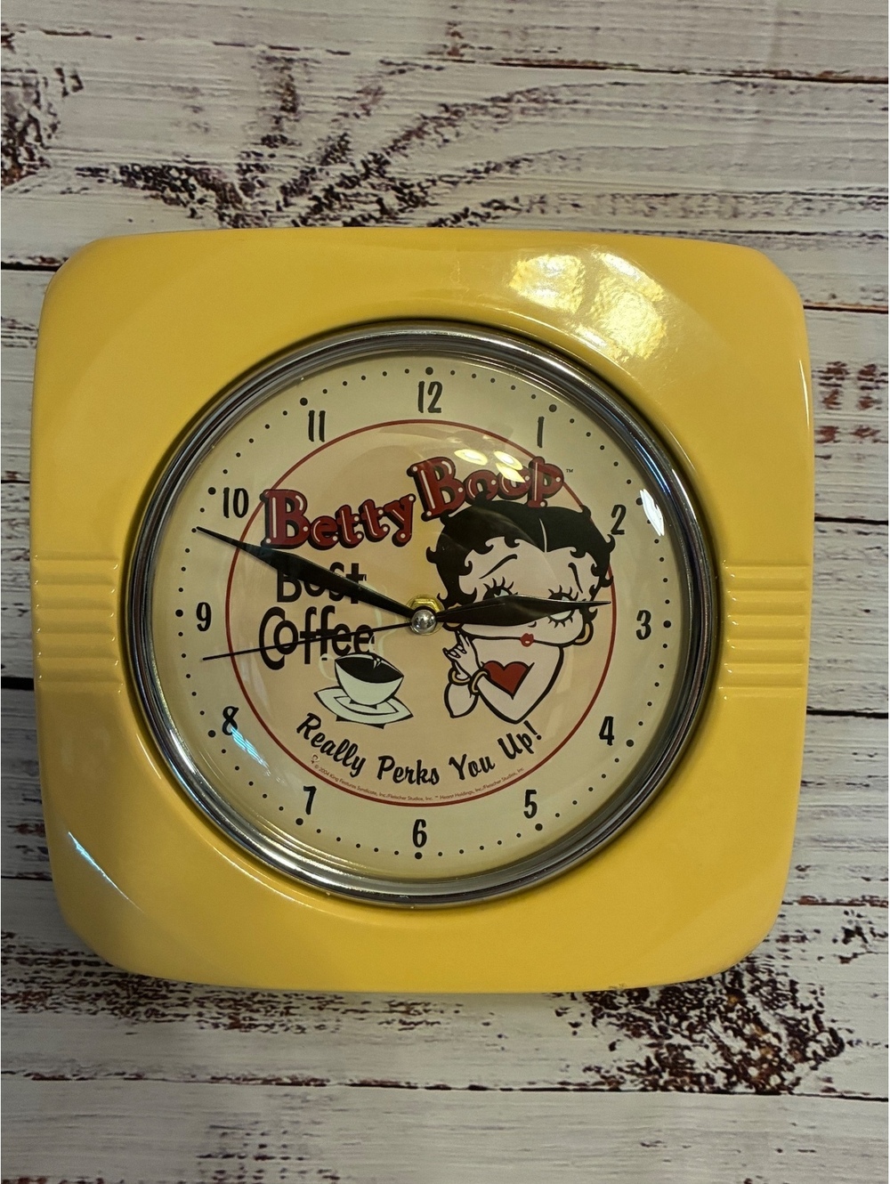 Betty Boop Coffee Time Wall Clock Yellow (needs fix)
